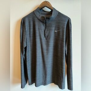 Men’s Nike DriFit in like new condition, size L